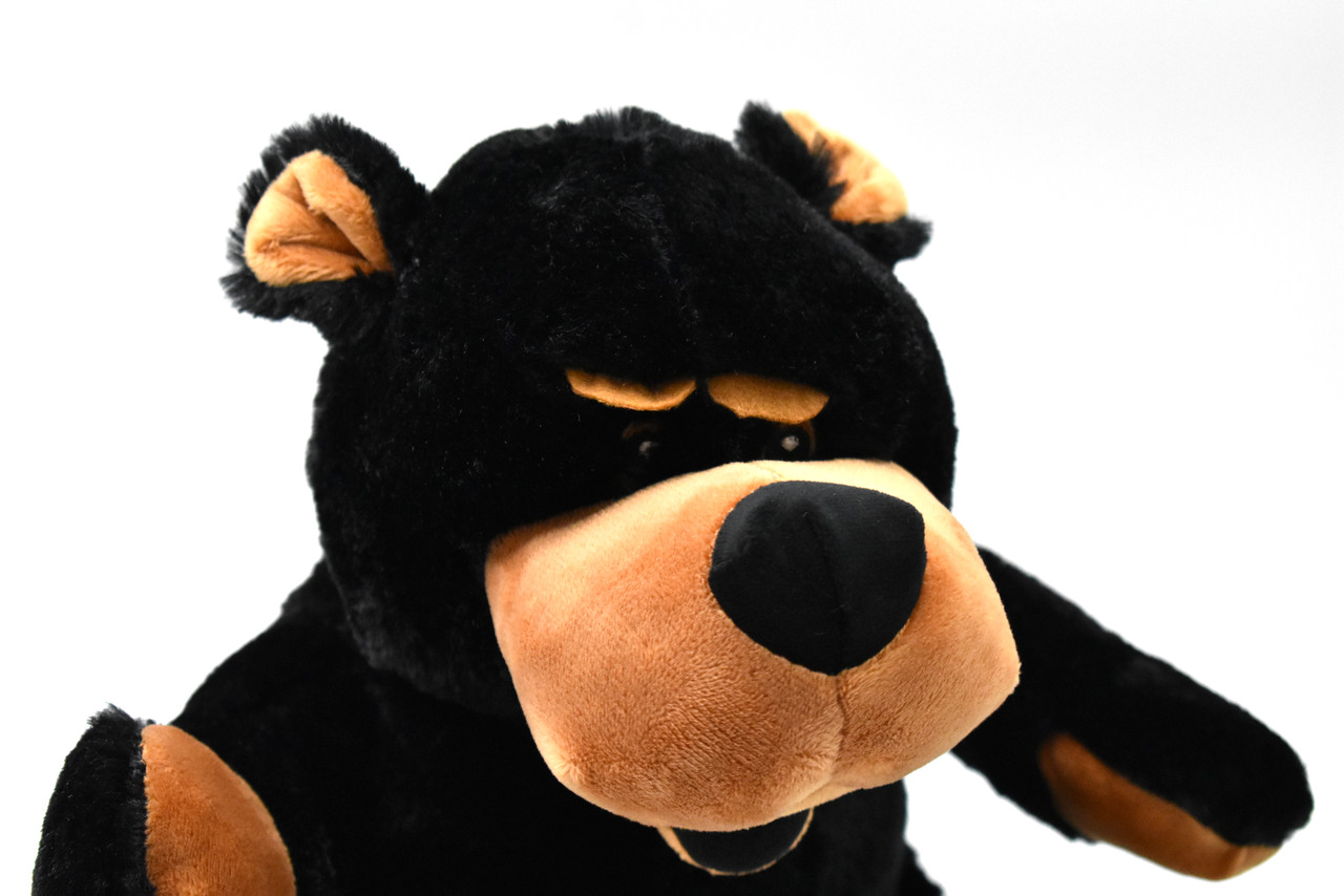Black Bear, Willie Bear, Sitting, Very Nice Plush Animal   12"  CWG68 BB18