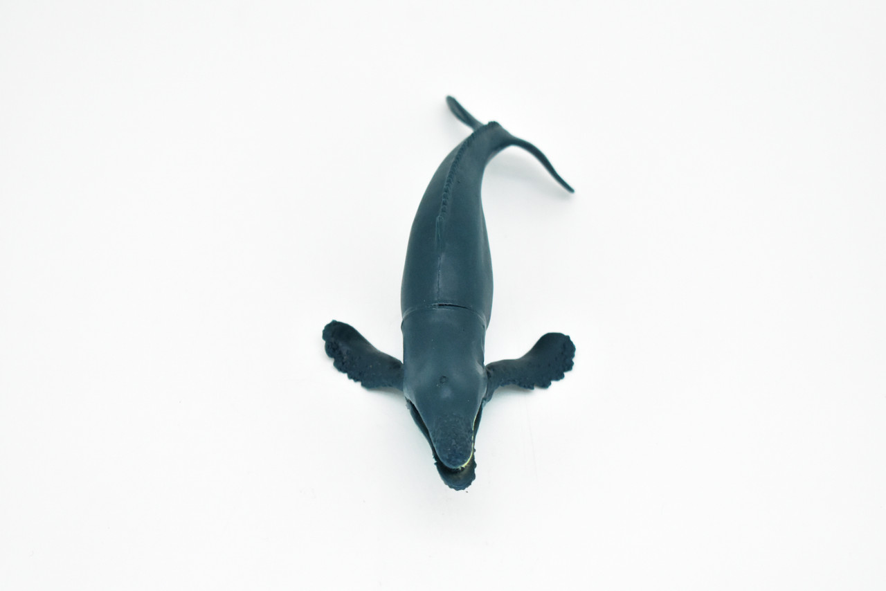 Humpback Whale, Very Nice Plastic Replica   6"   CWG91 B239