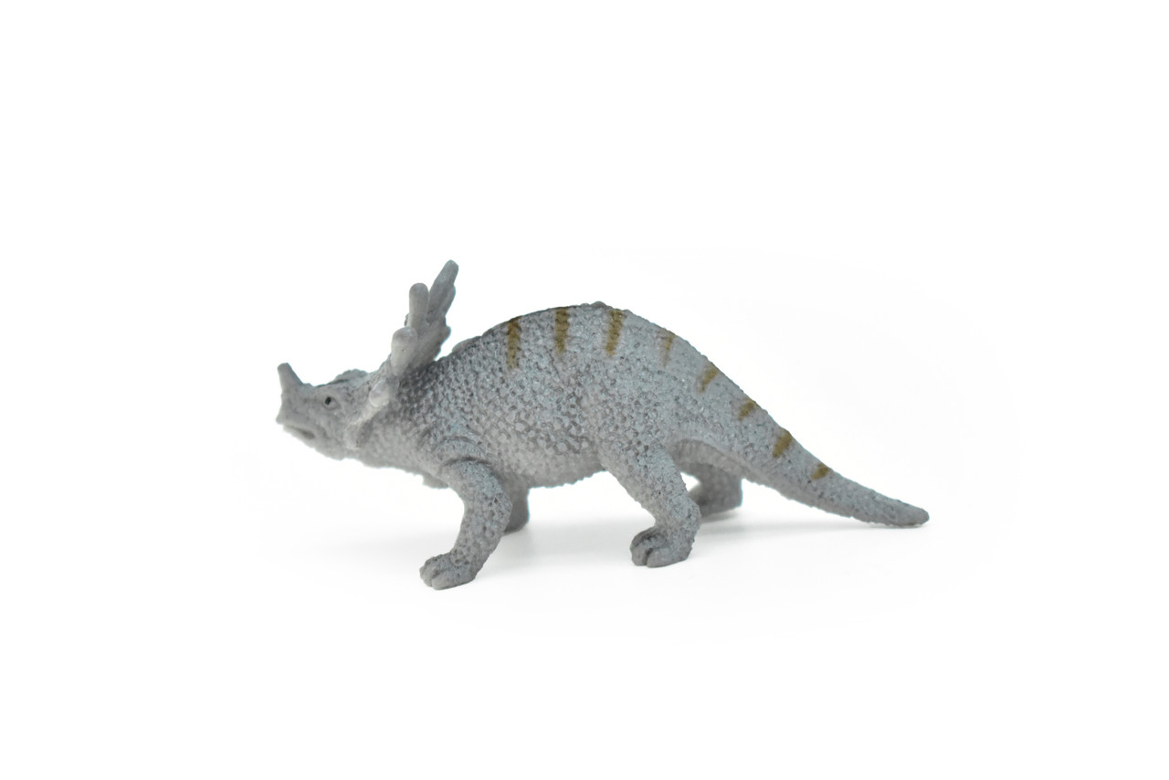 Styracosaurus Dinosaur,  Very Nice Plastic Replica    2 1/2"   ~    F1867B4