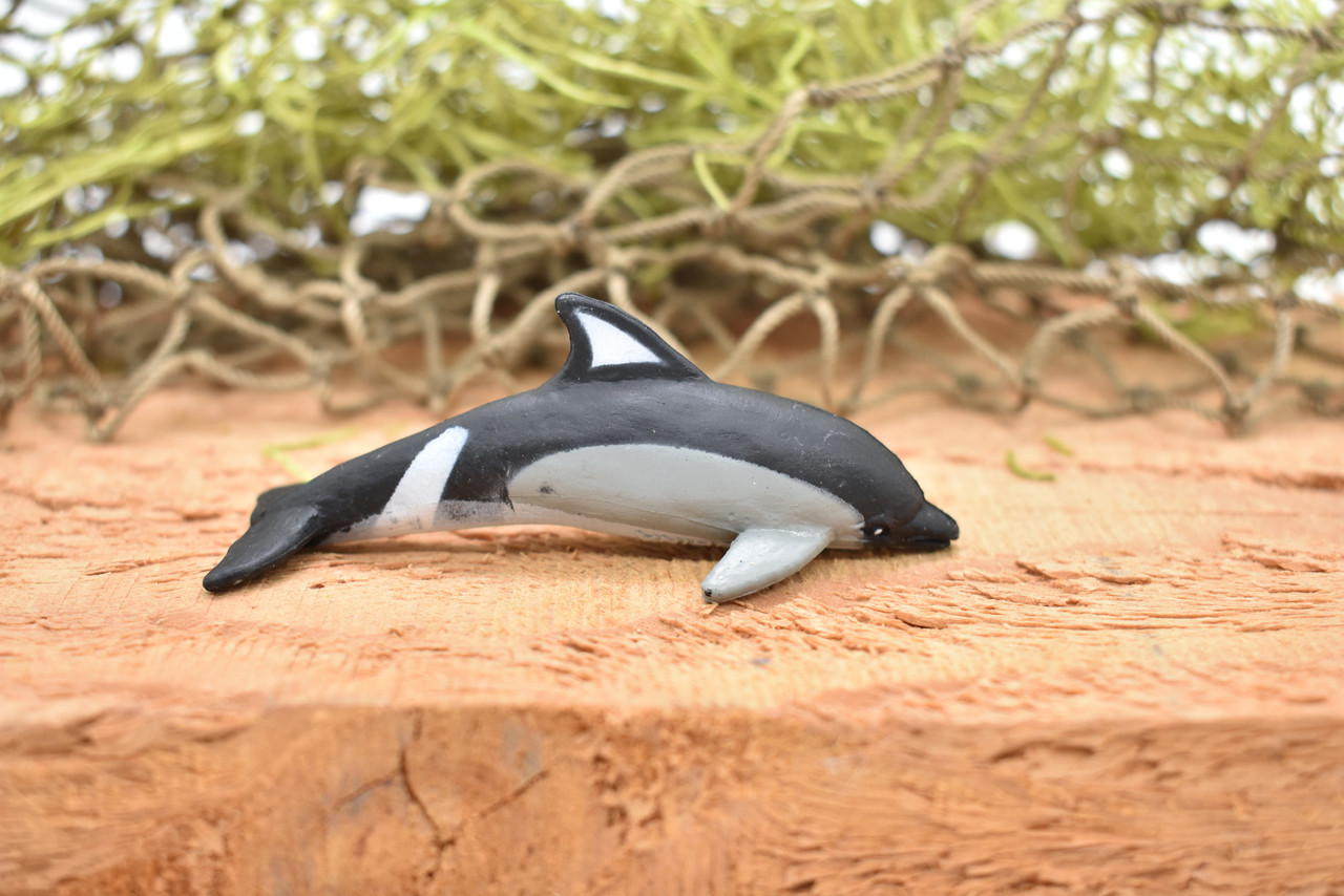 Dolphin, Porpoise, Very Nice Plastic Replica   3"Long   ~   F3900-B9