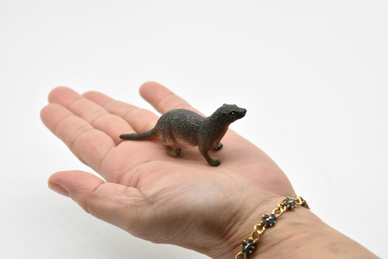 River Otter, Hand Painted, High Quality, Hard Rubber,  Realistic, Very Nice Design, Animal, Educational, Diorama Model, Lifelike, Toy,  3 Inches. 
