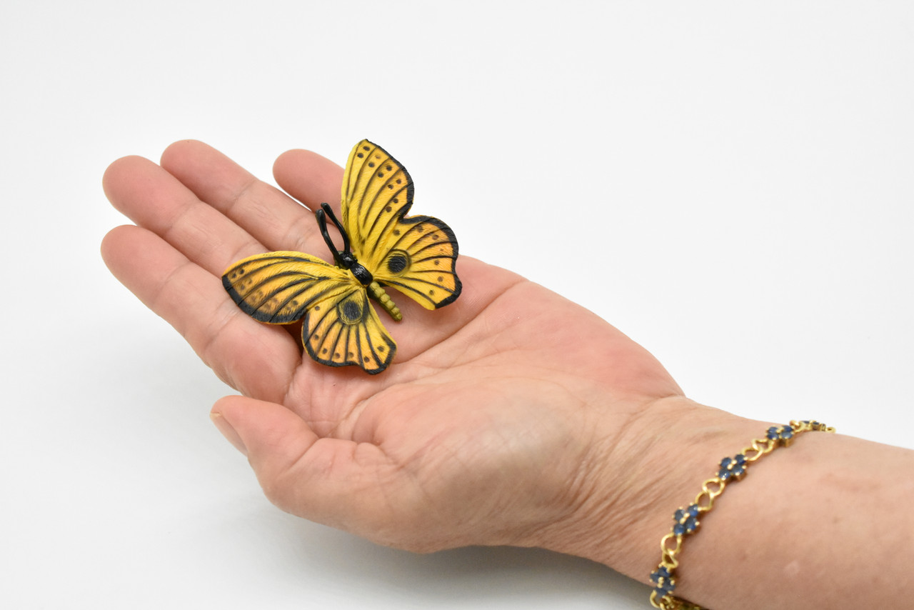 Butterfly, Yellow, Very Nice Rubber Reproduction    2"     F4470 B46