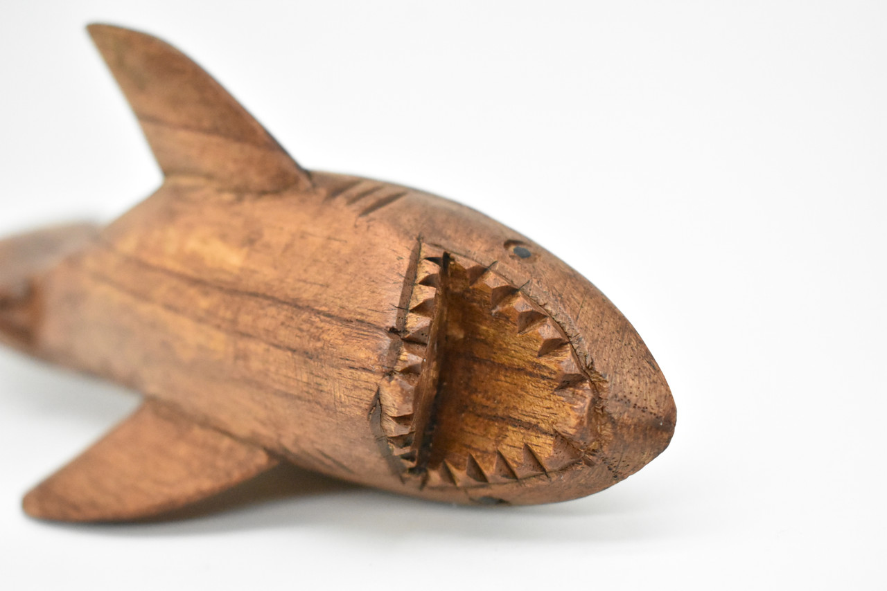 Wooden Bull Shark, Hand Carved, Nice Wooden, Model, Figure, Figurine, Education, Ocean     7"      CWG276 B413