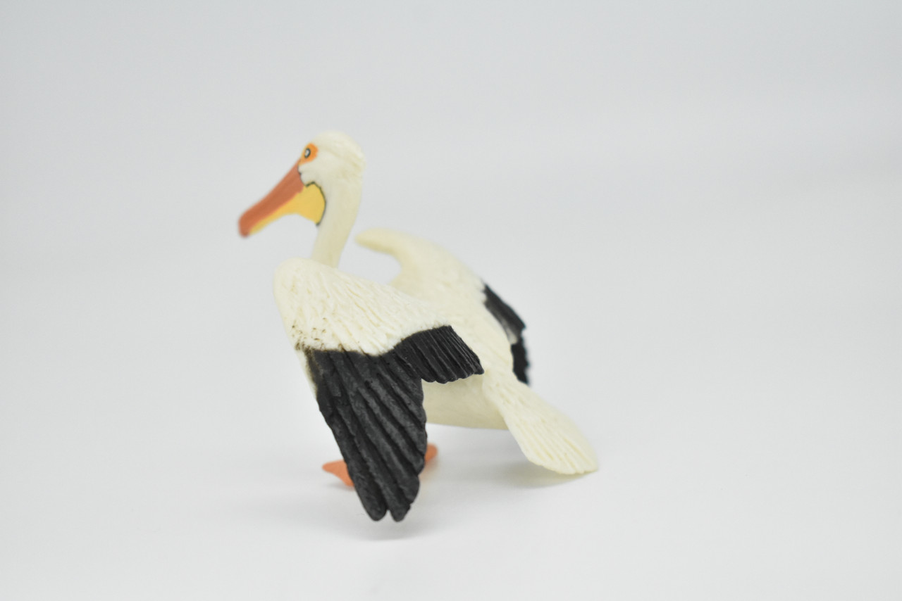 Pelican, Museum Quality Plastic Reproduction Hand Painted   3 1/2"    F1345-B621