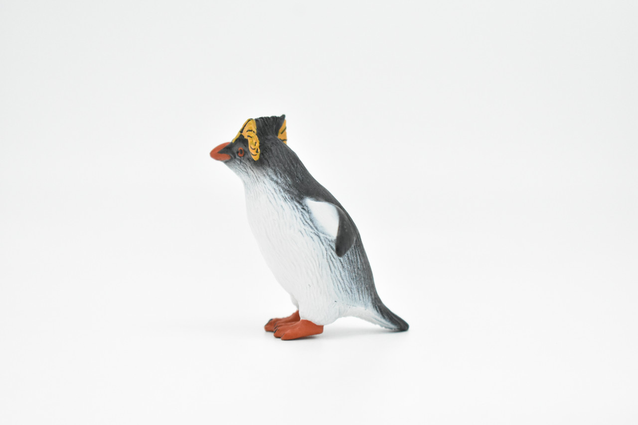 Penguin, Rockhopper, Museum Quality Plastic Reproduction, Hand Painted   2"   F1347 B622