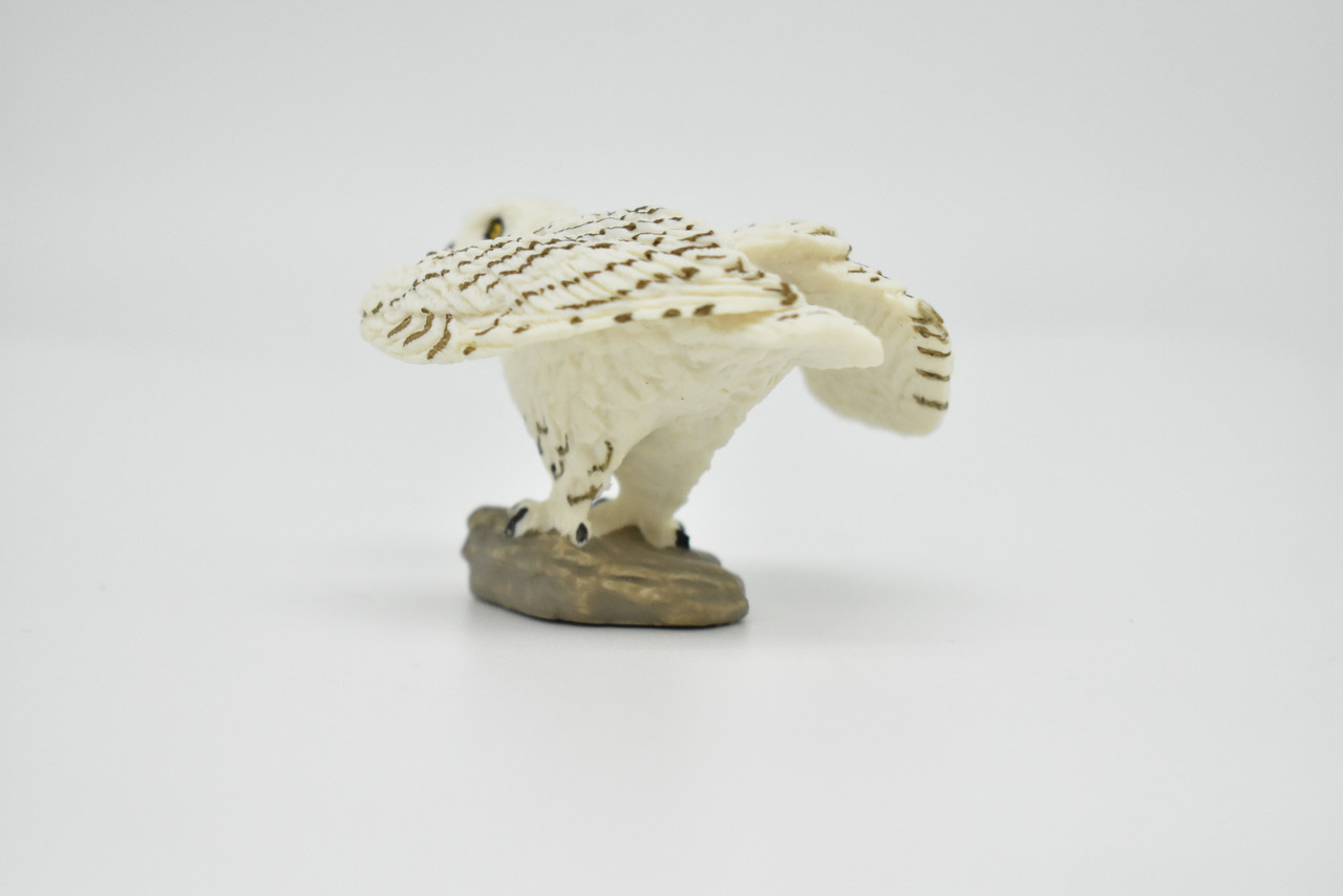 Snowy Owl Toy, Statue Figurine Plastic Hand Painted Model    2 1/2"   F3376 B217