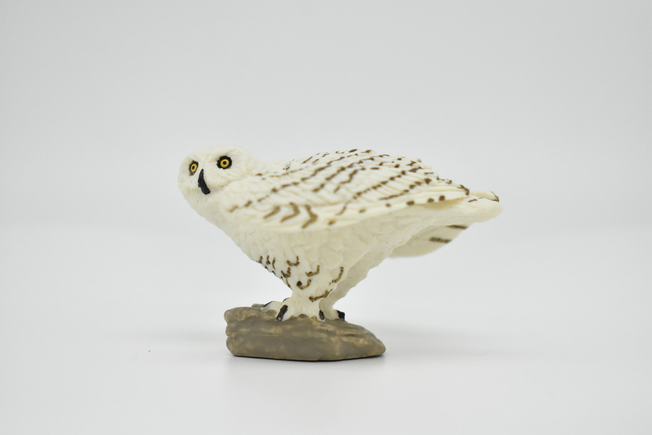 Snowy Owl Toy, Statue Figurine Plastic Hand Painted Model    2 1/2"   F3376 B217