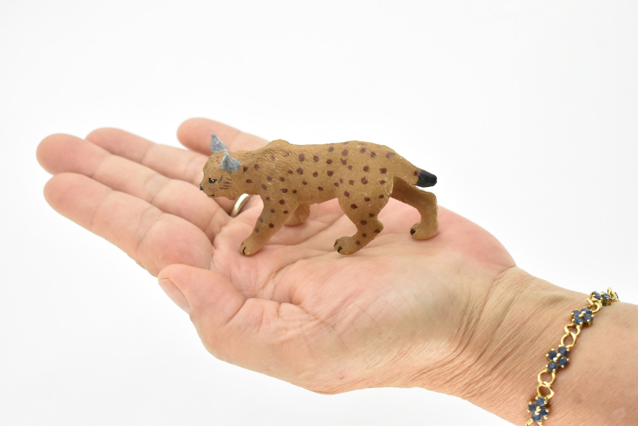 Bobcat Toy, Lynx Rufus, Big Cat, Very Realistic Rubber Figure, Model, Educational, Animal, Hand Painted Figurines,    3"    CH085 BB83