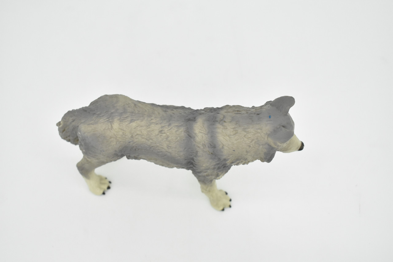 Wolf Toy, Grey, Very Large, Museum Quality Rubber Figure, Model, Educational, Animal, Hand Painted, Figurines 7" CH106 BB90