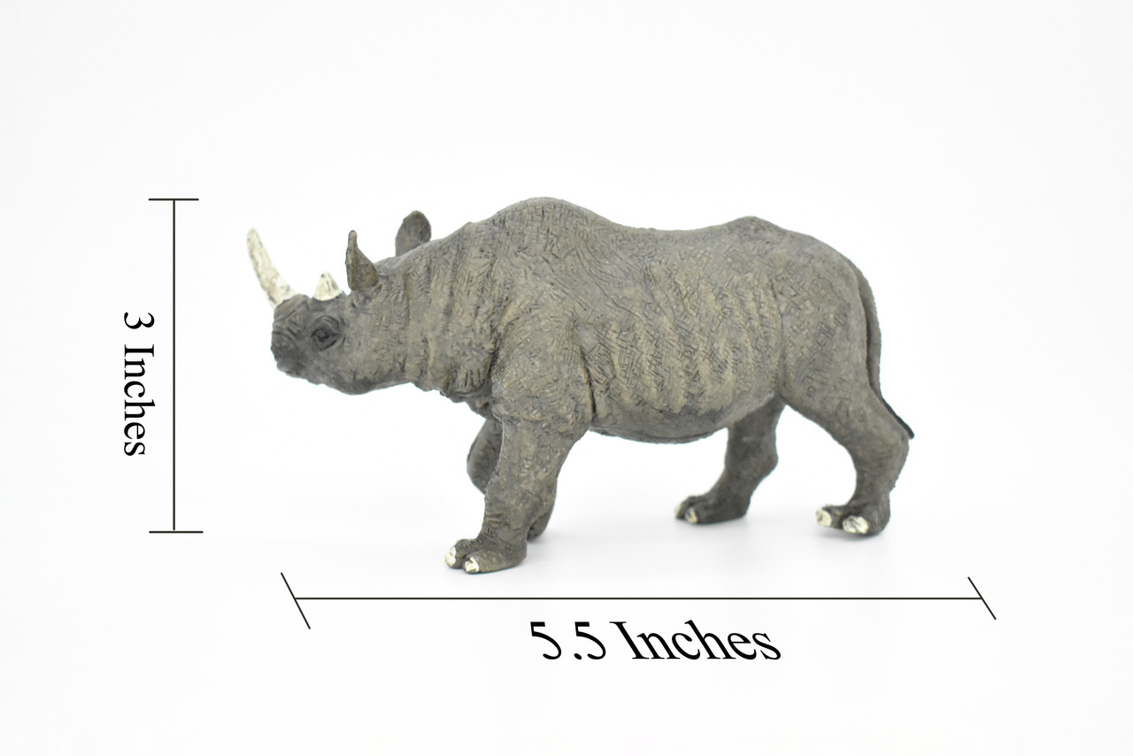 Rhino, Rhinoceros, Animal,  Very Realistic Rubber Reproduction, Hand Painted Figurines     5.5"    CH137 B244