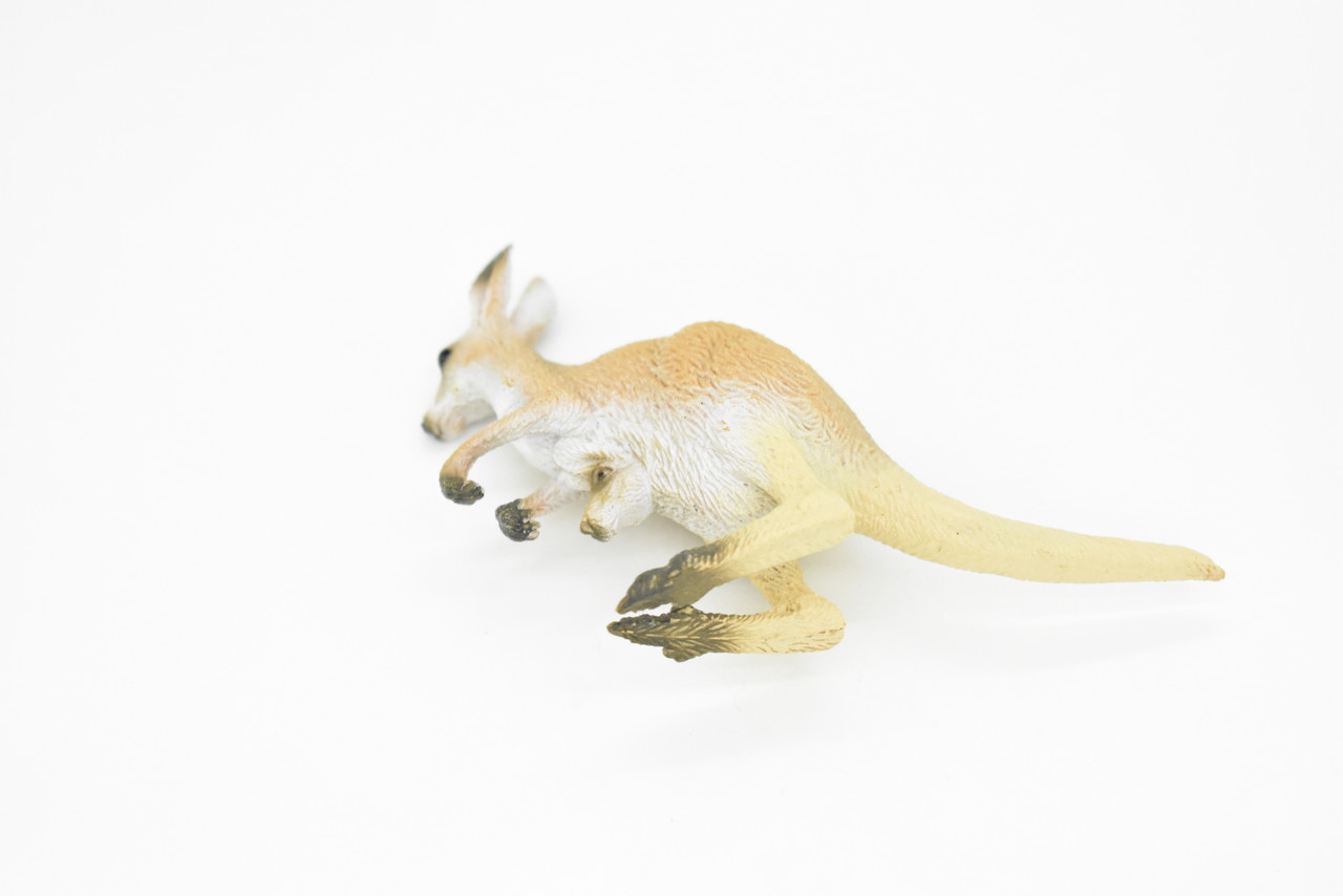 Kangaroo, Mother with Baby, Marsupial, Realistic Rubber Reproduction, Hand Painted Figurines    4.5"     CH149 B247  