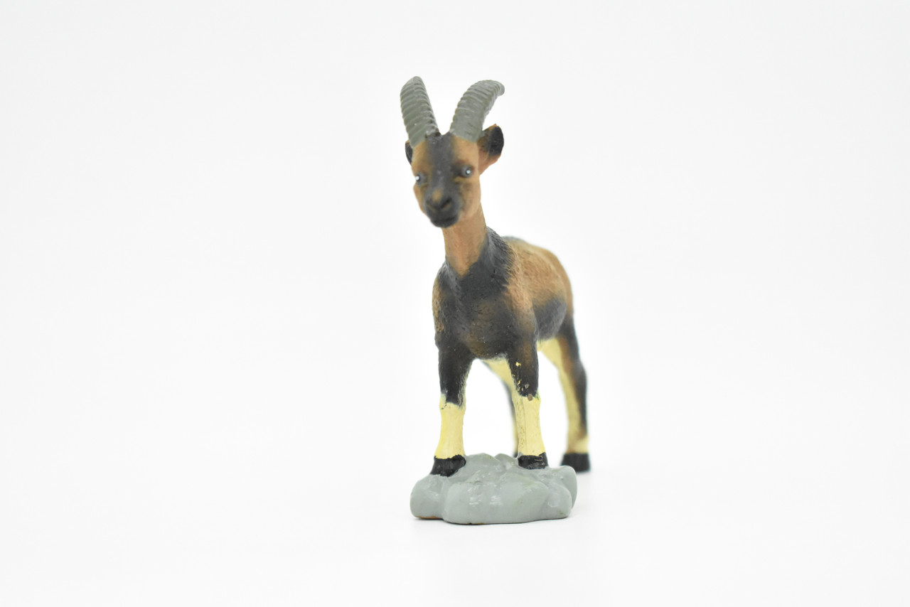 Goat, Billy, Wild, Realistic Rubber Reproduction, Hand Painted Figurines    3"     CH152 B247 