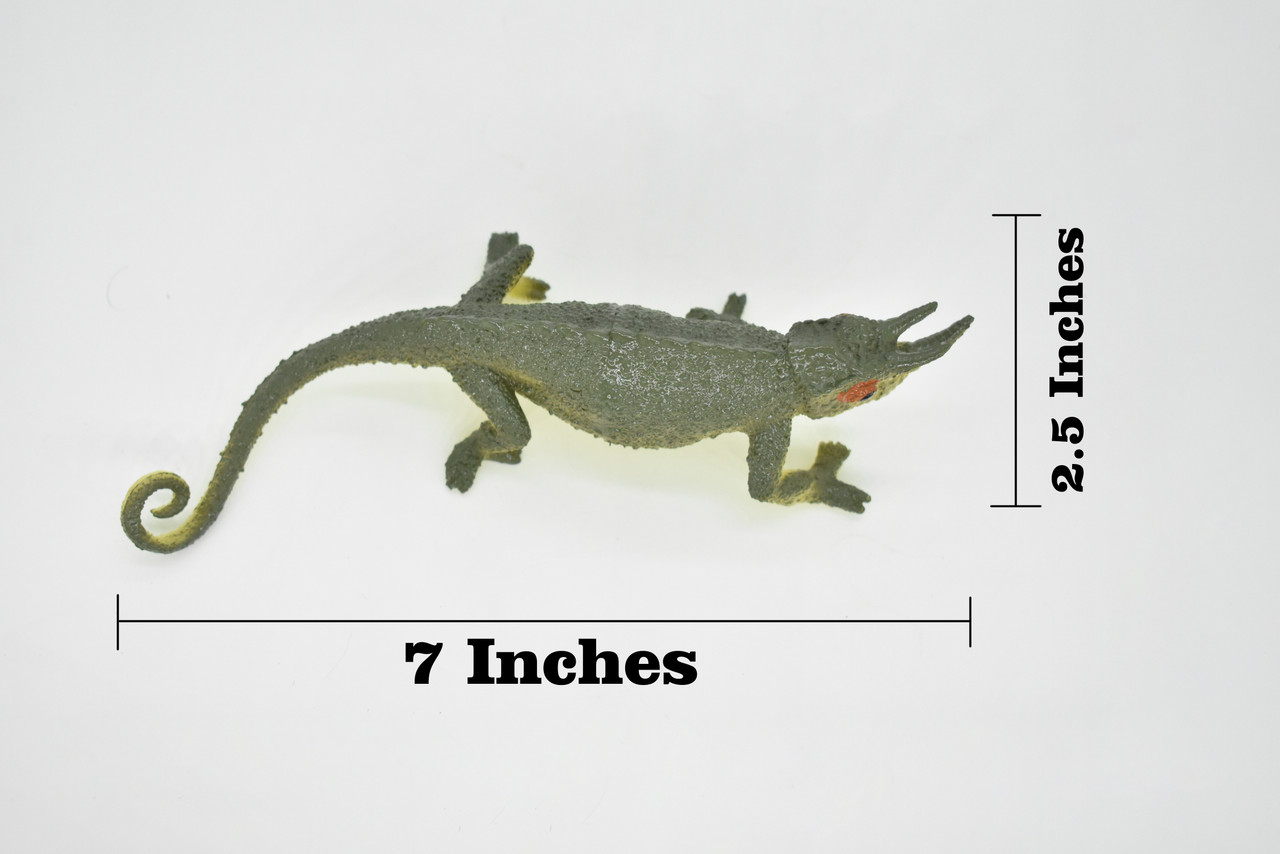 Chameleon, Horned, Lizard, Reptile, Very Realistic Rubber Reproduction, Hand Painted Figurines,    7"    RI16 B259