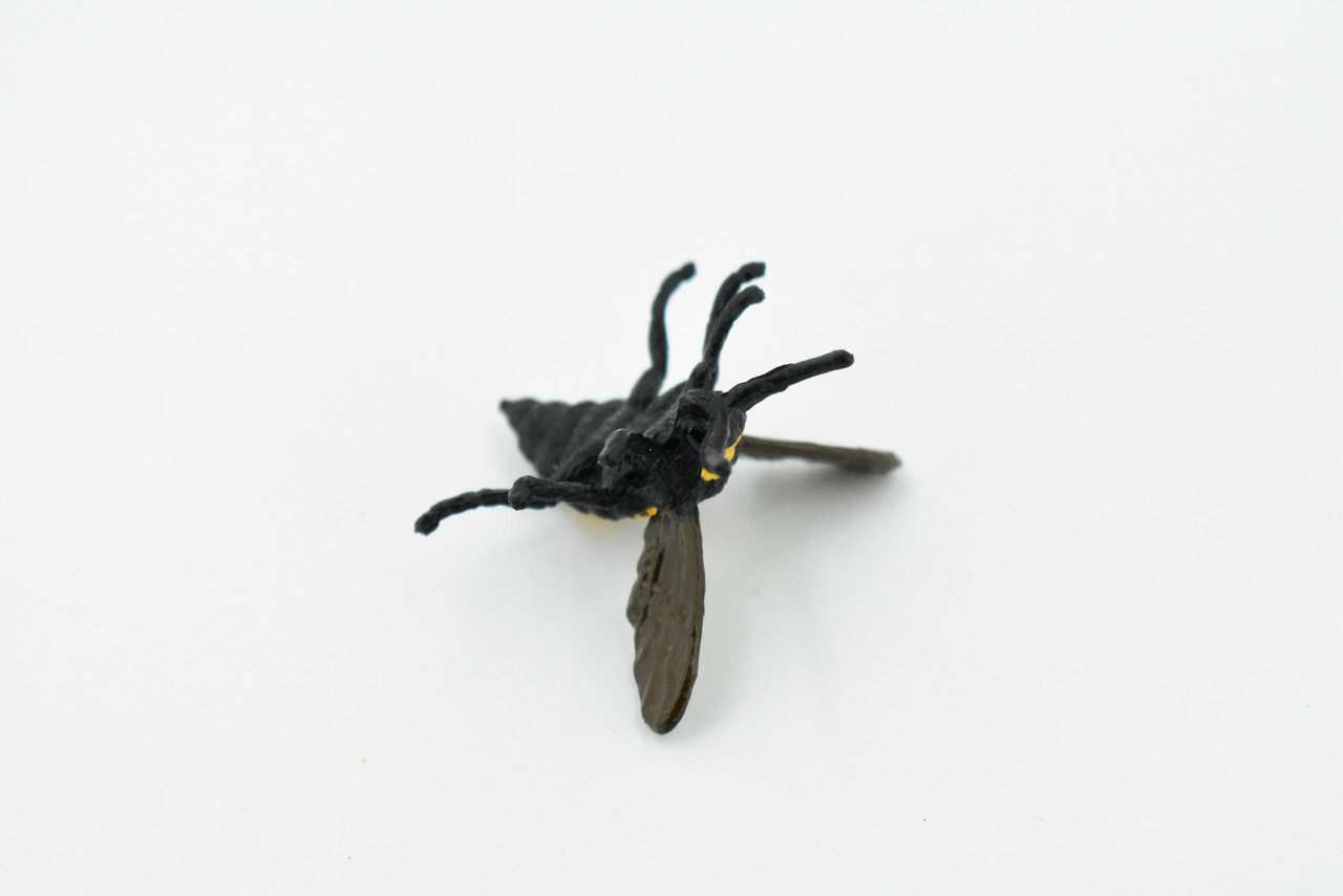 Bee, Bumble Bee, Bumblebee, Very Nice Design, Rubber Insect, Hand Painted, Realistic Toy Figure, Diorama Model, Kids, Educational, 1 1/2 Inches