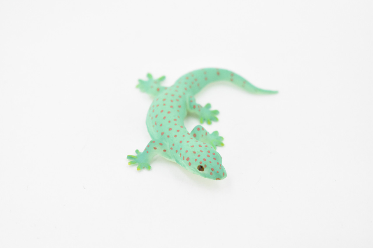 Gecko,  green anole Gecko, Lizard, Reptile, Hand Painted, Realistic Toy Figure, Model, Replica, Kids, Educational, Gift,       2 1/2"     CH460 BB114