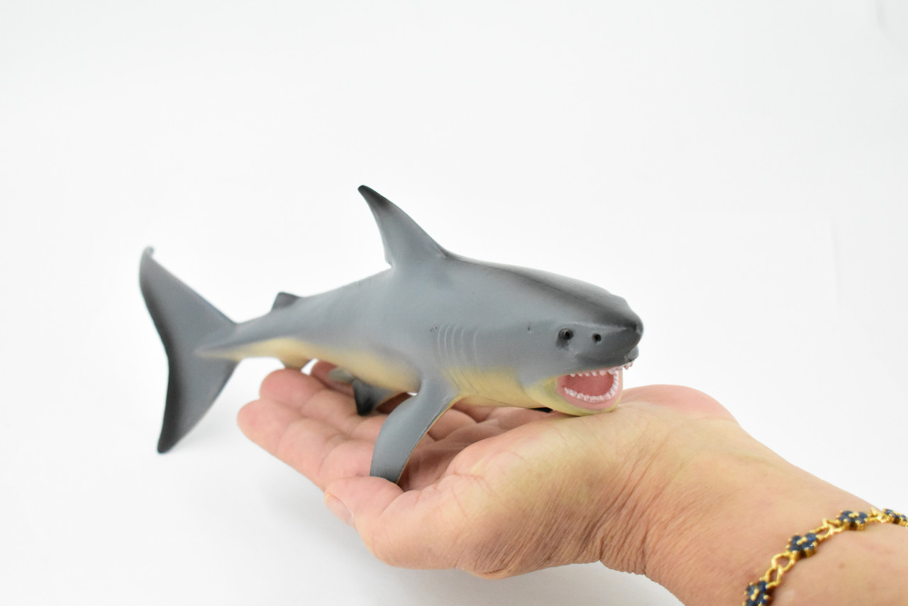 Great White, G.W. Shark, Museum Quality, Hand Painted, Educational, Rubber Fish, Diorama Model, Replica, Realistic Toy Figure, Kids,  9 Inches. 
