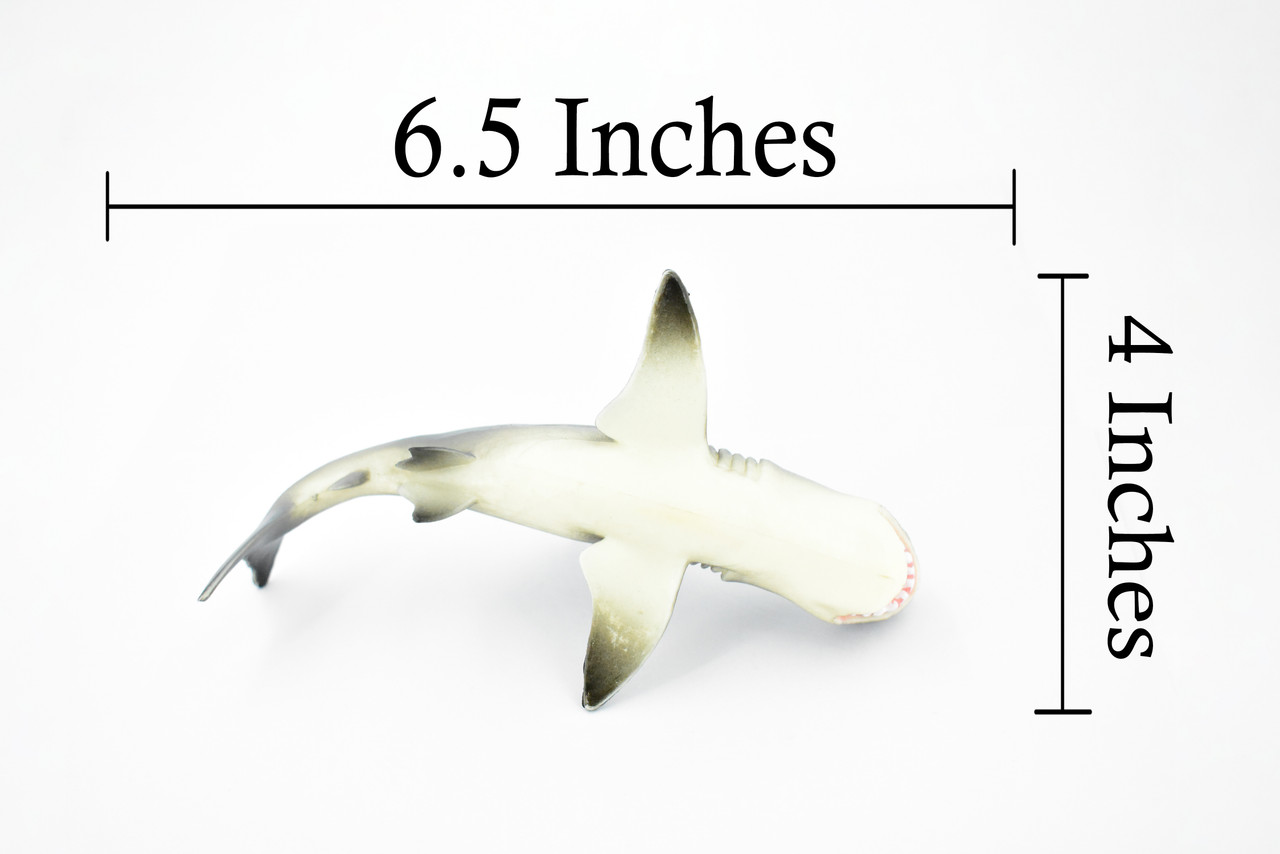 Great White, G.W. Shark, Museum Quality, Hand Painted, Educational, Rubber Fish, Diorama Model, Replica, Realistic Toy Figure, Kids,  6 1/2 Inches.