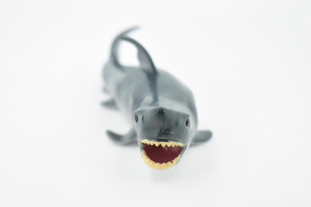 Great White, G.W. Shark, Museum Quality, Hand Painted, Educational, Rubber Fish, Diorama Model, Replica, Realistic Toy Figure, Kids,  7 Inches.