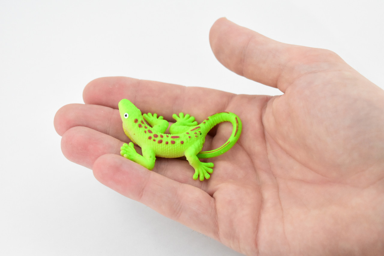Gecko, Green Spotted Gecko Stretchy Rubber Toy, Realistic, Rainforest, Figure, Model, Replica, Kids, Educational, Gift  3"  F0112B13 