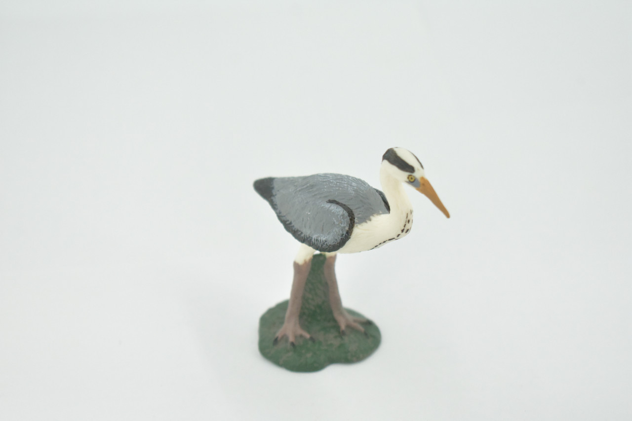 Bird, Great Blue Heron, Museum Quality, Hand Painted, Rubber, Realistic, Figure, Toy, Kids, Educational, Gift,      3 1/2"    CH586 BB164  