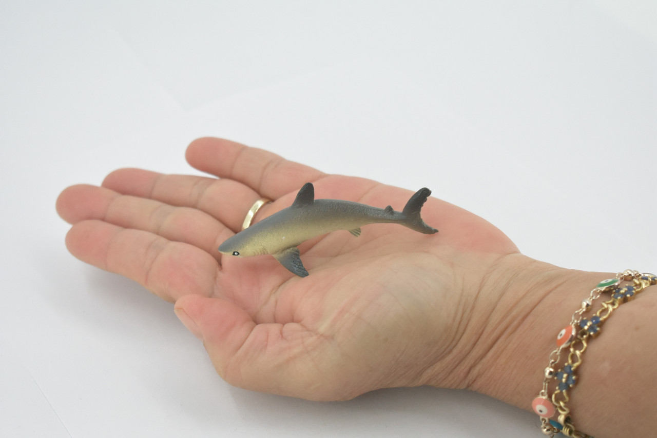 Shark, Bull Shark, High Quality, Rubber Fish, Hand Painted, Realistic, Toy Figure, Model, Replica, Kids, Educational, Gift,      3"     IM02 B228