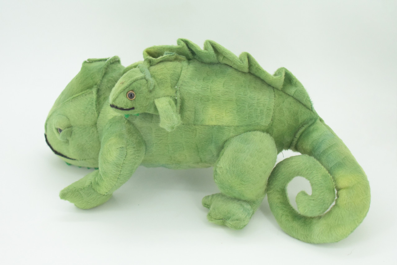 Iguana with Baby, Plush Animal, Soft, Stuffed, Toy, Educational, Realistic Iguana Design, Figure, Lifelike, Replica, Gift,       14"    PK02 B498