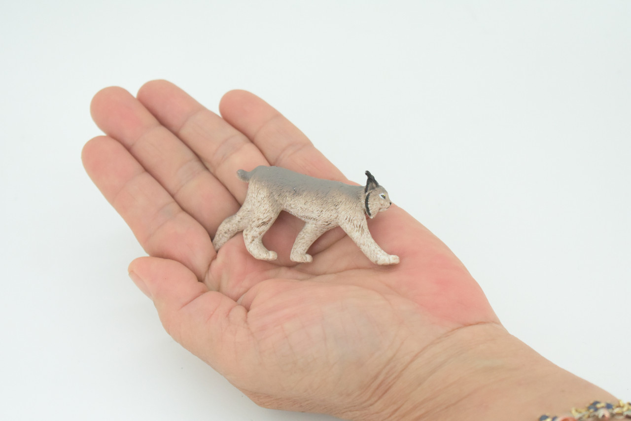 Lynx, Hand Painted, Gray, Educational, Rubber Cat, Realistic Figure, Lifelike Model, Figurine, Replica, Gift,      2 3/4"    SF20 B31   