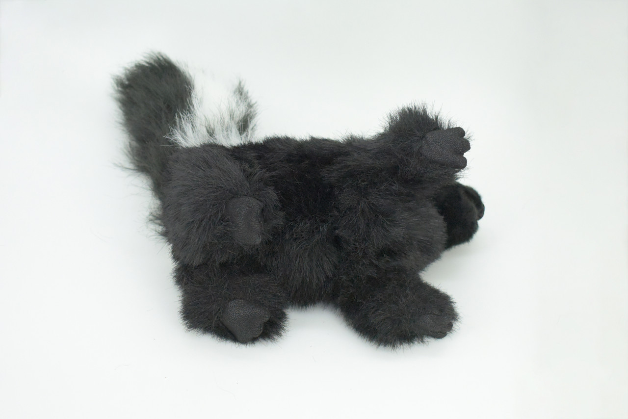 Skunk Hand Puppet, Full Body, Very Nice Plush Skunk, Stuffed Animal, Educational, Realistic, Lifelike, Gift,    14"   FM35 B413