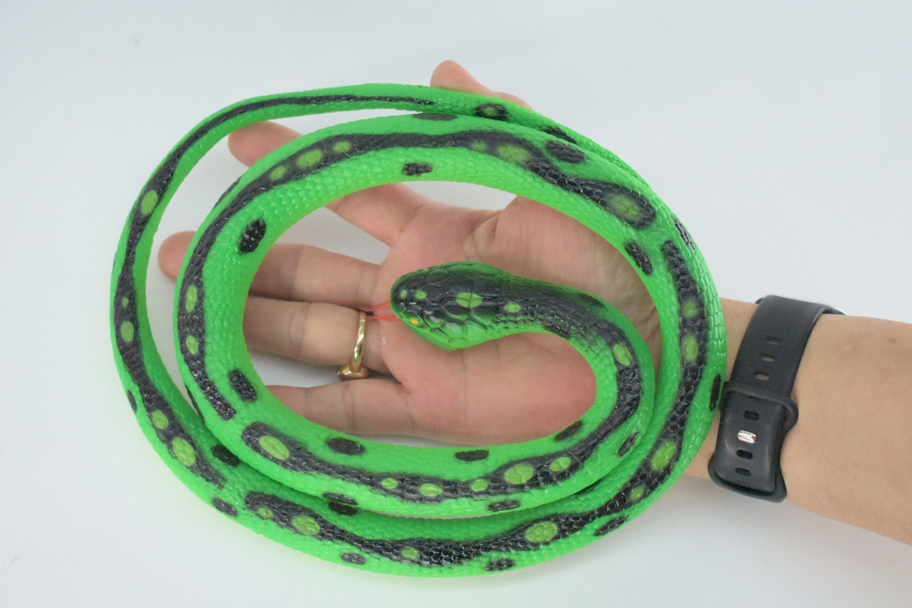 Green Garden Snake, Very Nice Rubber Reptile Design, Educational, Toy, Kids, Realistic Figure, Lifelike, Replica, Gift,    42"   WR28 BB316
