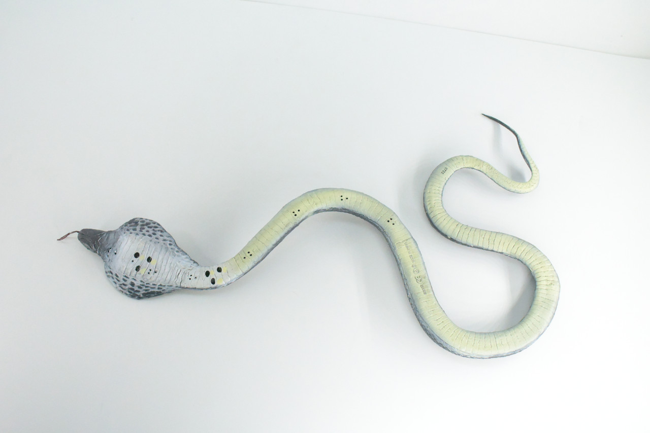 King Cobra, High Quality, Hand Painted, Hard Rubber Snake, Realistic Reptile, Toy Figure, Model, Replica, Kids, Educational, Gift,    16"    IM18 B656