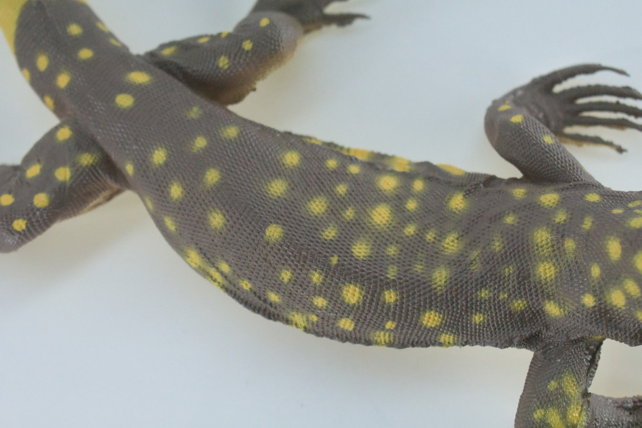 Monitor Lizard, Hand Painted, High Quality, Hard Rubber Lizard, Realistic Reptile, Toy Figure, Model, Replica, Kids, Educational, Gift,    13"   IM20 B656