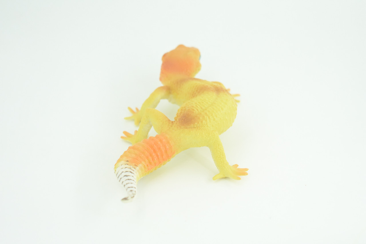 Gecko, Southeast Asia Lizard, Museum Quality, Educational, Hand Painted, Rubber Reptile, Diorama, Toy, Kids, Gift,  7 Inches.  CH754 BB190