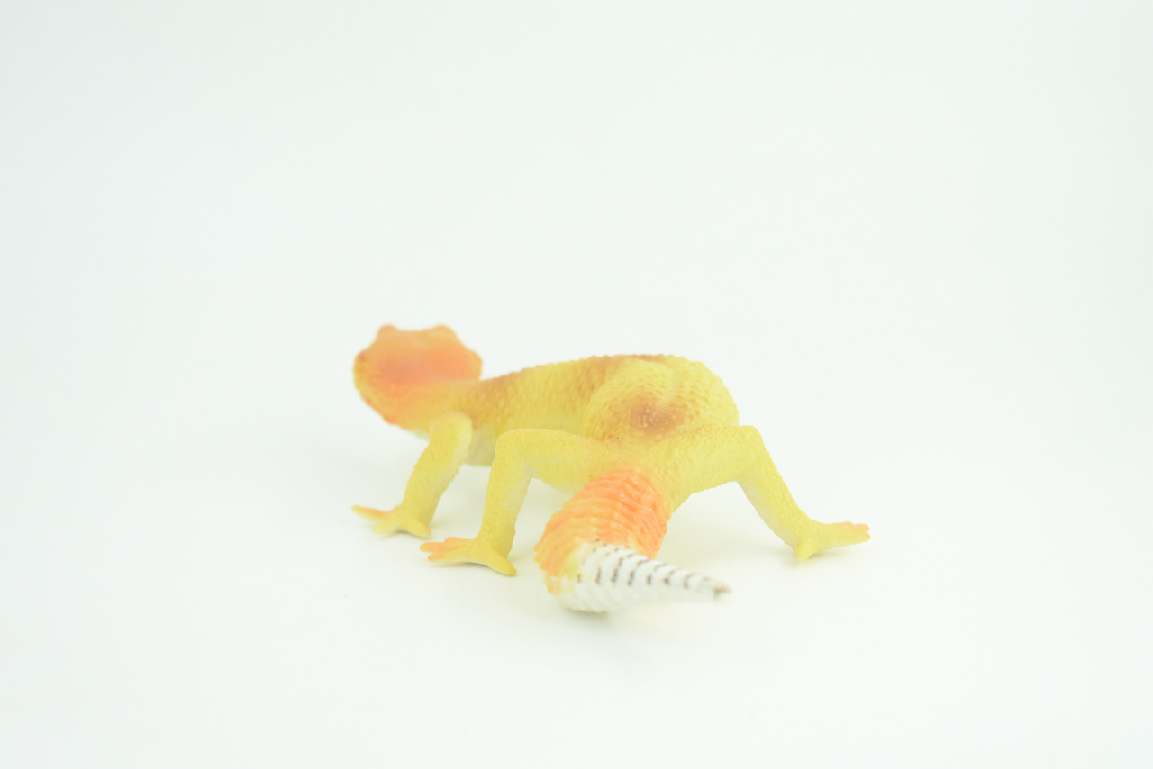 Gecko, Southeast Asia Lizard, Museum Quality, Educational, Hand Painted, Rubber Reptile, Diorama, Toy, Kids, Gift,  7 Inches.  CH754 BB190