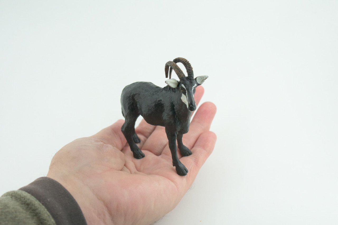 Sable Antelope, Museum Quality, Educational, Hand Painted, Rubber Animal, Realistic, Diorama, Toy, Kids, Gift, 3 1/2 Inches. CH775 BB193