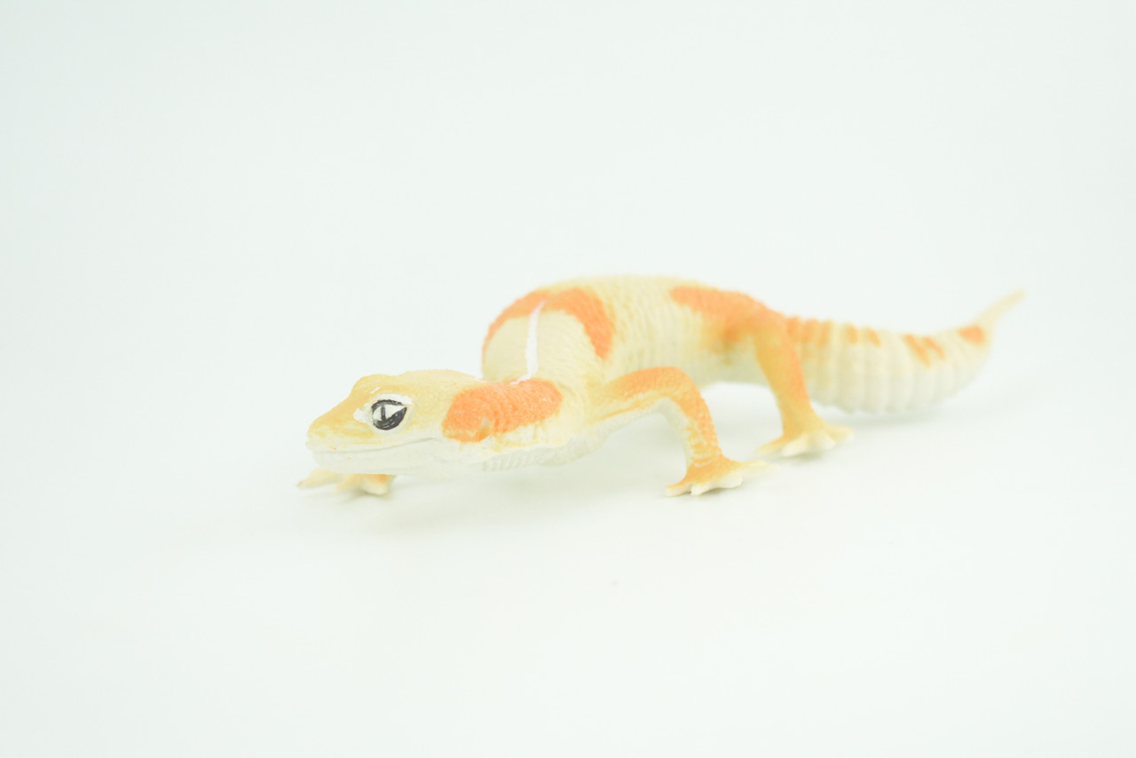 Gecko, Museum Quality, Educational, Hand Painted, Rubber Lizard, Peking Gecko, Realistic Reptile, Diorama, Toy, Kids, Gift,   7 Inches.  CH800 BB187