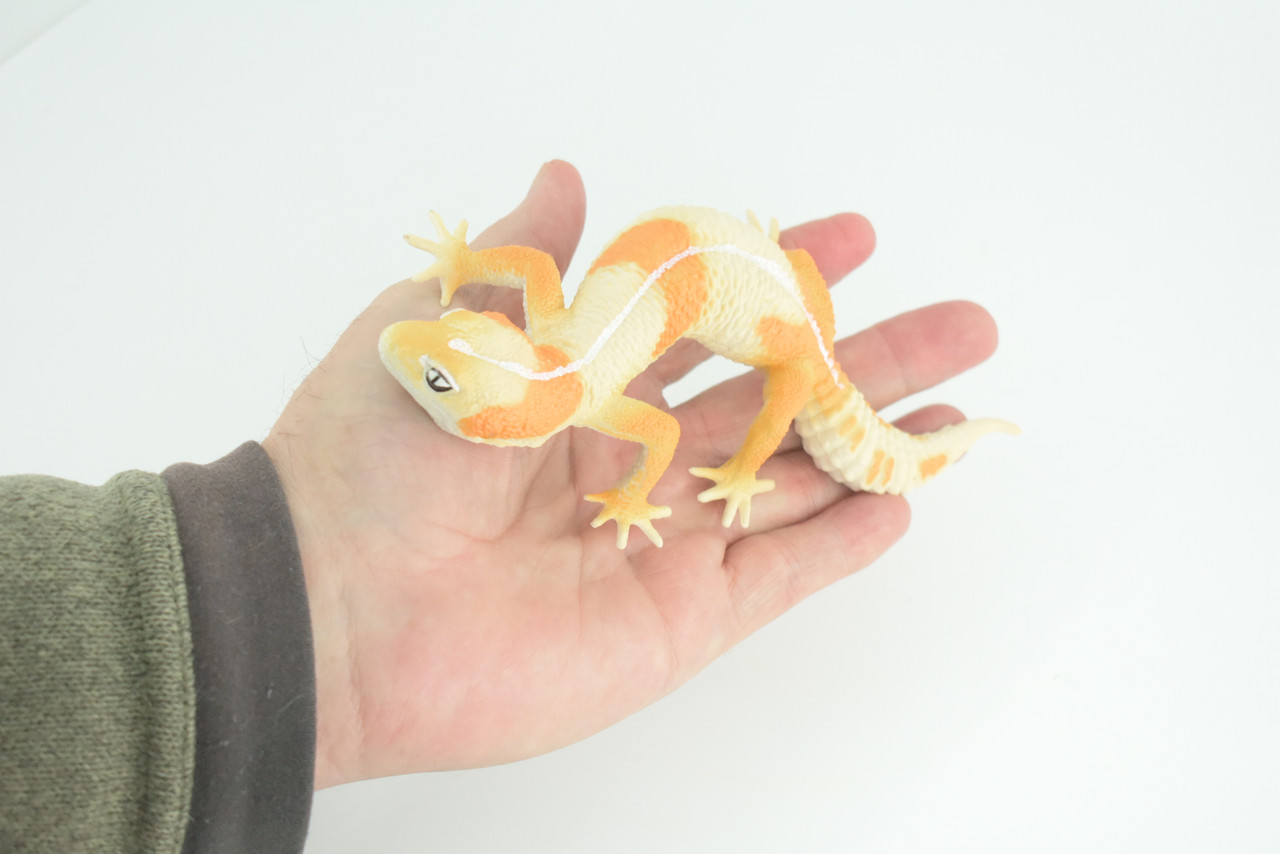 Gecko, Museum Quality, Educational, Hand Painted, Rubber Lizard, Peking Gecko, Realistic Reptile, Diorama, Toy, Kids, Gift, 7 Inches. CH800 BB187