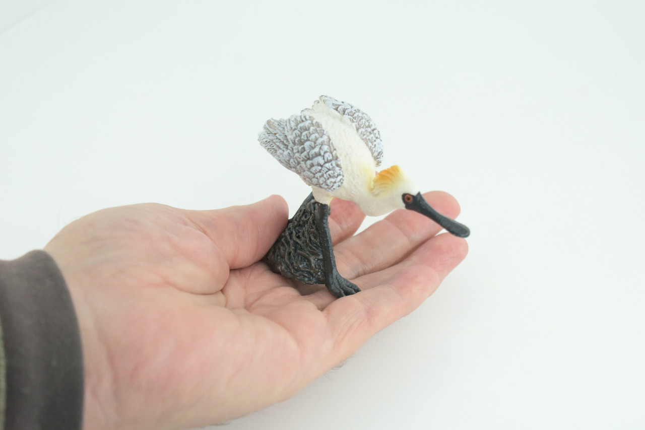 Black Faced Spoonbill, Museum Quality, Educational, Hand Painted, Realistic, Rubber, Bird, Realistic, Diorama, Toy, Kids, Gift, 3 1/2 Inches. CH815 BB189