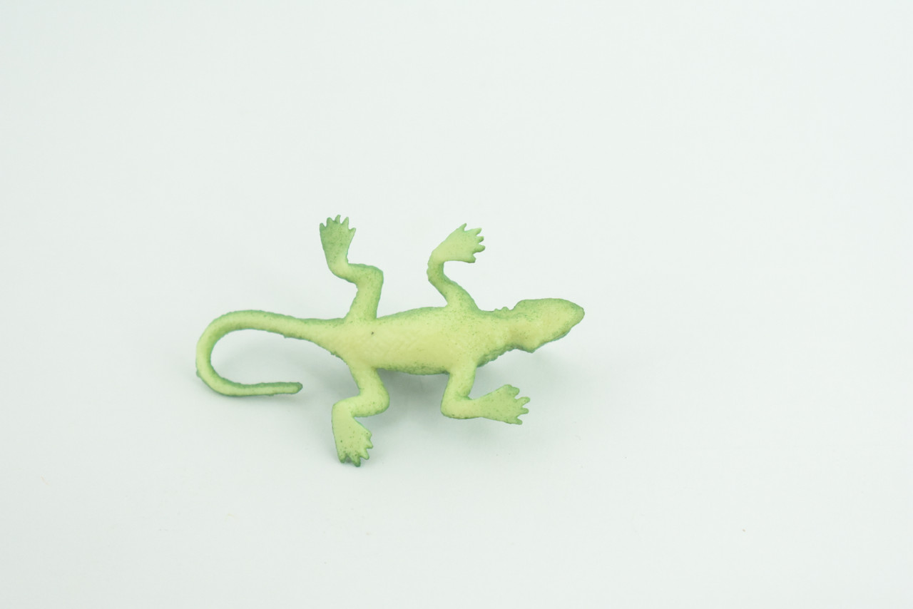 Green Basilisk Lizard, Rubber Reptile, Hand Painted, Educational, Realistic, Model, Replica, Toys, Kids, Gift,   2 1/2 Inches.    WR39 B197