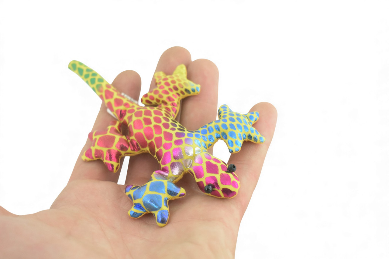 Gecko, Lizard, Reptiles, Yellow and Purple, Hand Made In Thailand, Sand Creatures, Paper Weight, Bean Bag, Cornhole, Game, Toy, Kids, Educational, Gift,  5  Inches. TH73 BB301    Colors May Vary 