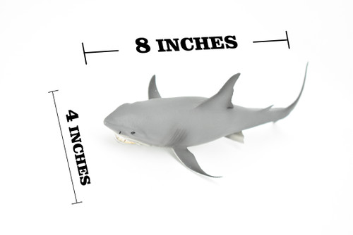 Great White Shark, Museum Quality Plastic Replica   8"  M036-B636