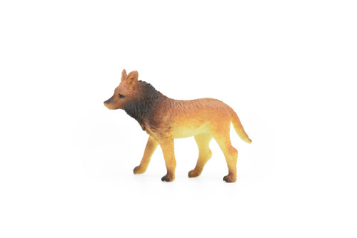 Dingo, Wild Dog Toy Very Nice Plastic Animal,    2 1/2 "    CWG134 B238