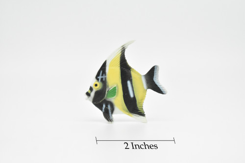 Moorish Idol, Zanclus cornutus, Tropical Fish, Hand Painted, Realistic, Solid Rubber, Saltwater Fish, Educational Model, Lifelike, Diorama Model, Toy,  2 Inches