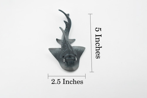 Guitarfish Shark, Shovelnose Ray, Rubber Fish, Hand Painted, Educational Design, Diorama Model, Toy, Kids,   5 Inches. 