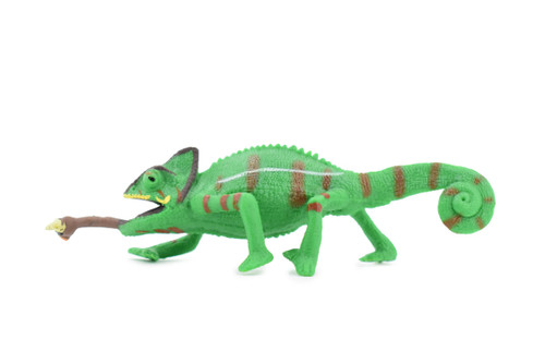 Lizard, Chameleon, Veiled Chameleon, Museum Quality Rubber Lizard, Educational, Realistic Hand Painted, , Lifelike, Educational, Gift,      5 1/2"    CH258 BB123