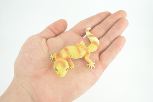 Gecko, Hand Painted, Reptiles, Educational, Museum Quality, Very Nice Rubber Reptile, Realistic Asian Gecko, Diorama, Toys, Kids, Gift, 4 Inches. CH866 BB199