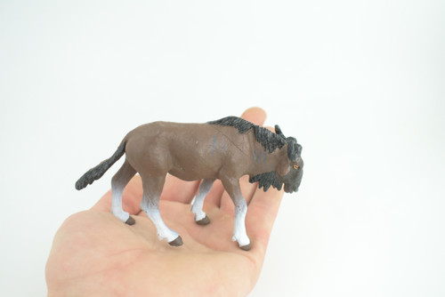 Wildebeest, Museum Quality, Educational, Hand Painted, Rubber Animal, Realistic, Diorama, Very Nice Design, Toys, Kids, Gift, 5 Inches. CH950 BB209