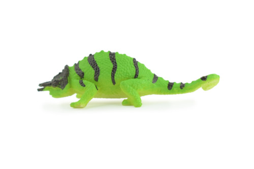 Horned Chameleon Lizard, Rubber Reptile, Hand Painted, Educational, Realistic, Model, Toys, Kids, Gift, 2 Inches. WR47 B197 