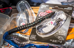 Berkley 10" Power Worm 8/pkg - Red Shad