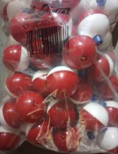 Rebel Fin Plastic Floats 1.5" Round Red White 50/bag