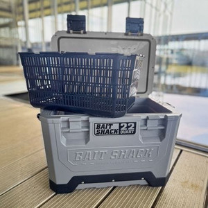 Whisker Seeker Bait Shack - 5.5Gal Grey